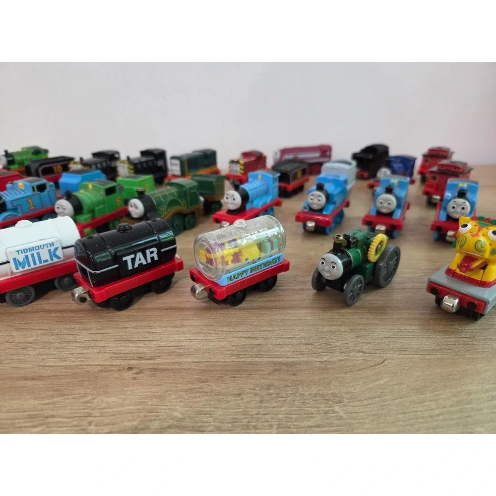 Large Lot of 33 Thomas The Tank Engine Friends Diecast Metal Trains